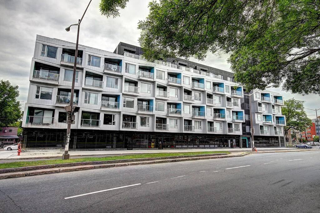 Good Vibes Only -Modern And Spacious 2 Bedroom Condo 4 Beds Free Parking, Gym Québec Dış mekan fotoğraf