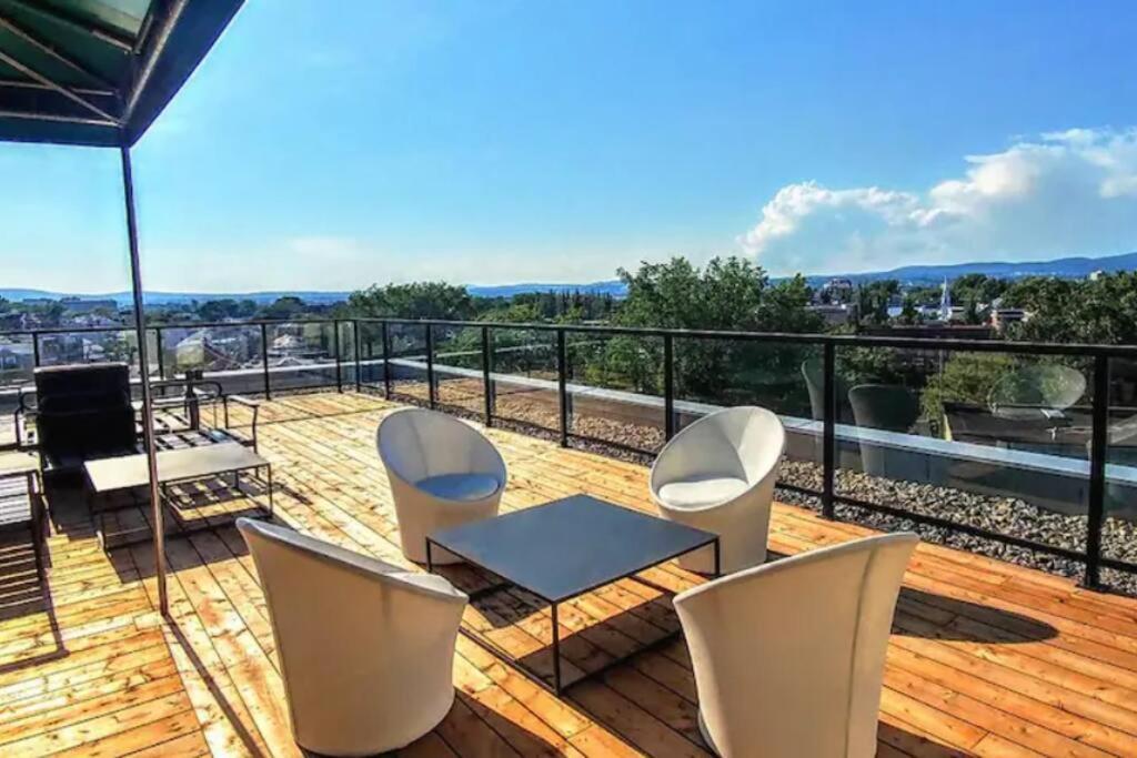 Good Vibes Only -Modern And Spacious 2 Bedroom Condo 4 Beds Free Parking, Gym Québec Dış mekan fotoğraf